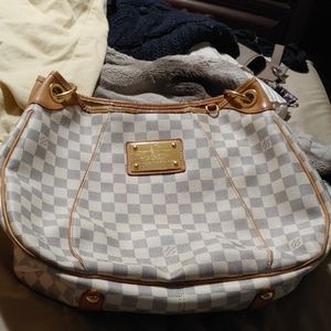 Louis Vuitton Galliera PM